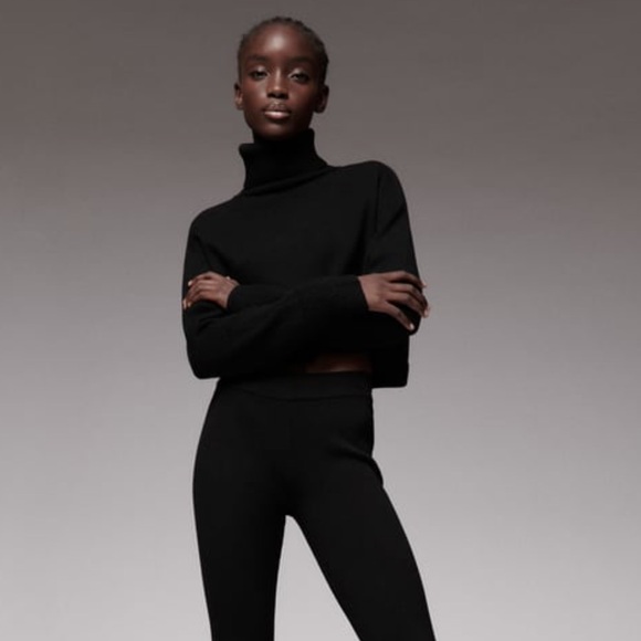Zara Sweaters - Zara cropped turtleneck sweater